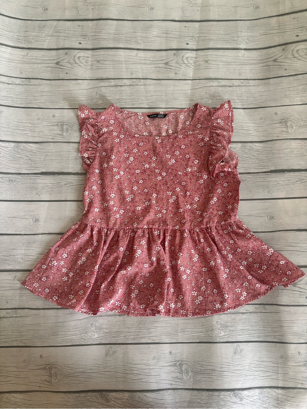 SHEIN Pink Floral Flutter Sleeve Peplum Top